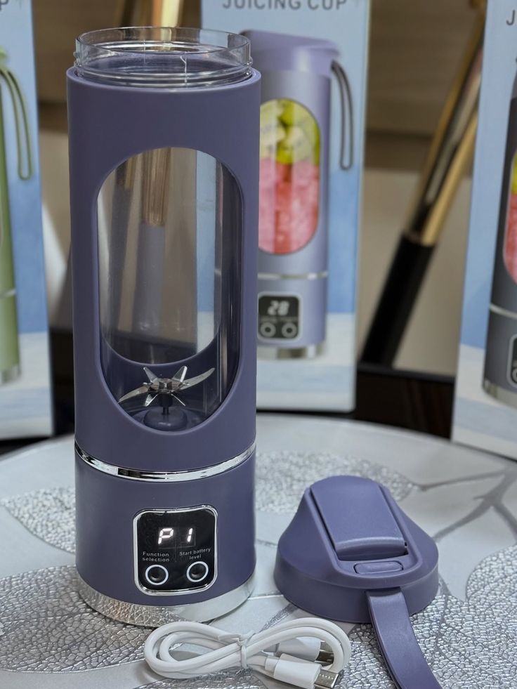 Portable Juicer Cup – USB Rechargeable Mini Blender for Fresh Juice & Smoothies