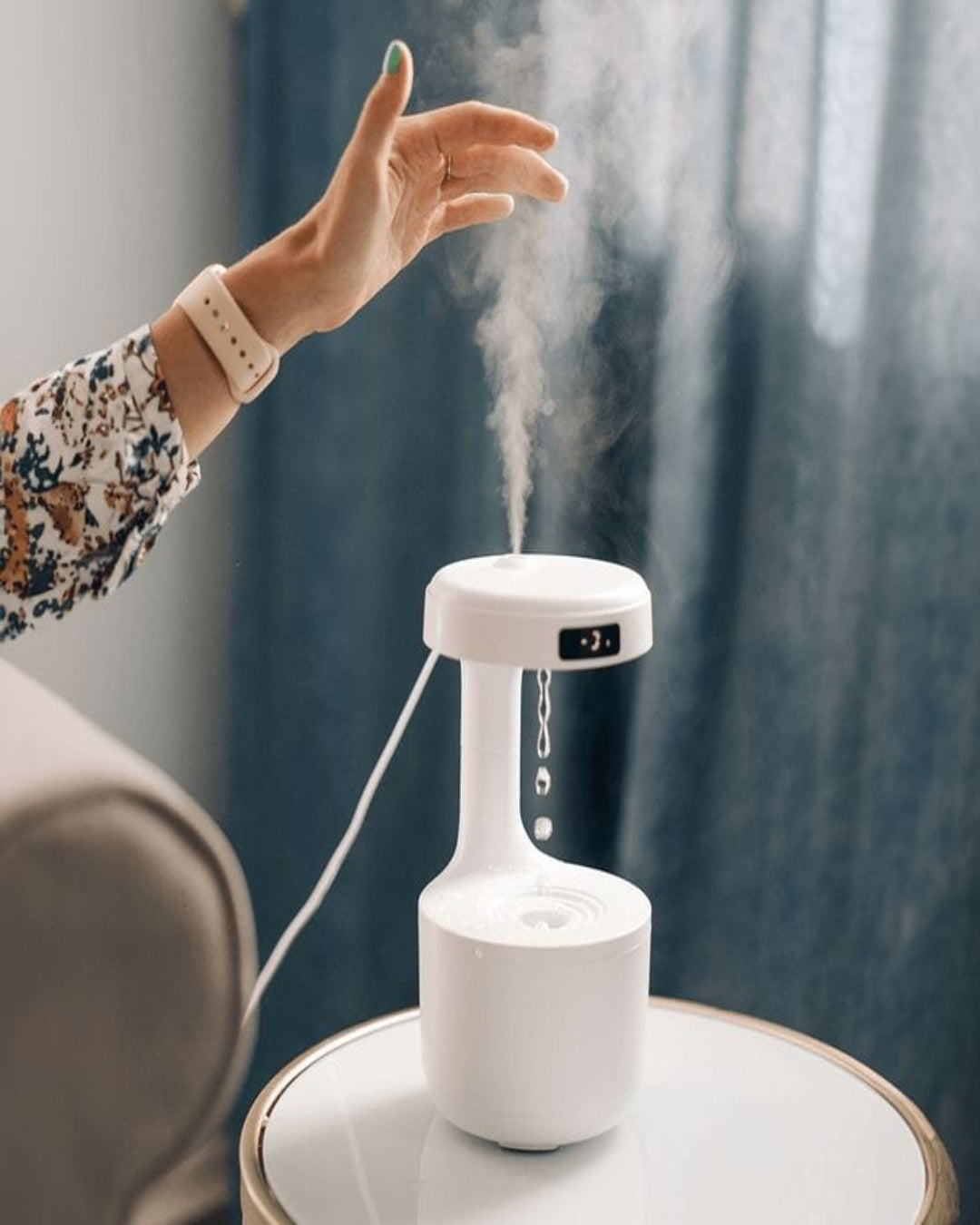 Smooth Sailing Anti-Gravity Humidifier – Floating Mist Air Humidifier & Cool Mist Aroma Diffuser